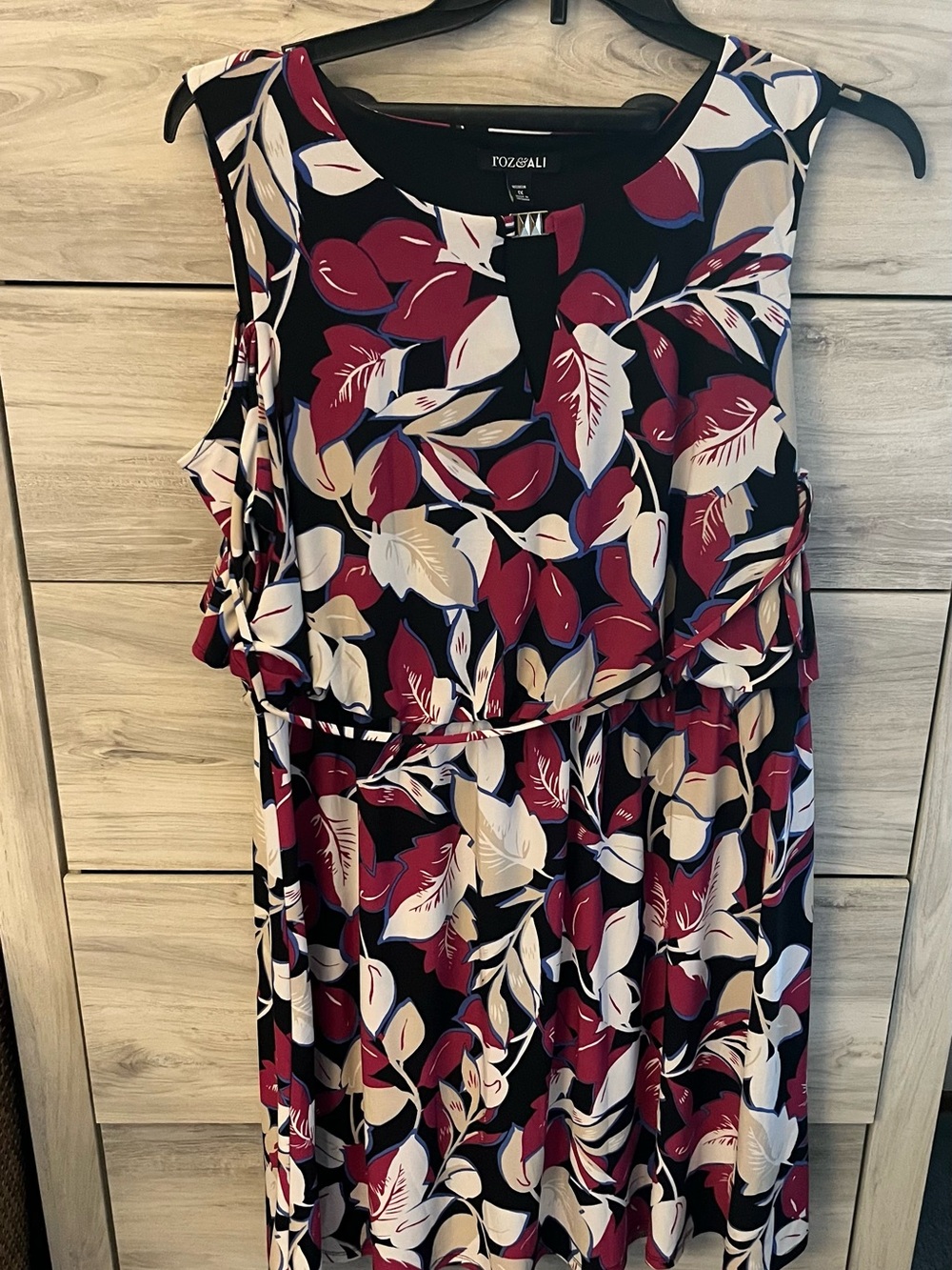 Roz & Ali cold shoulder flower dress in Burgundy, white, black  & Cream